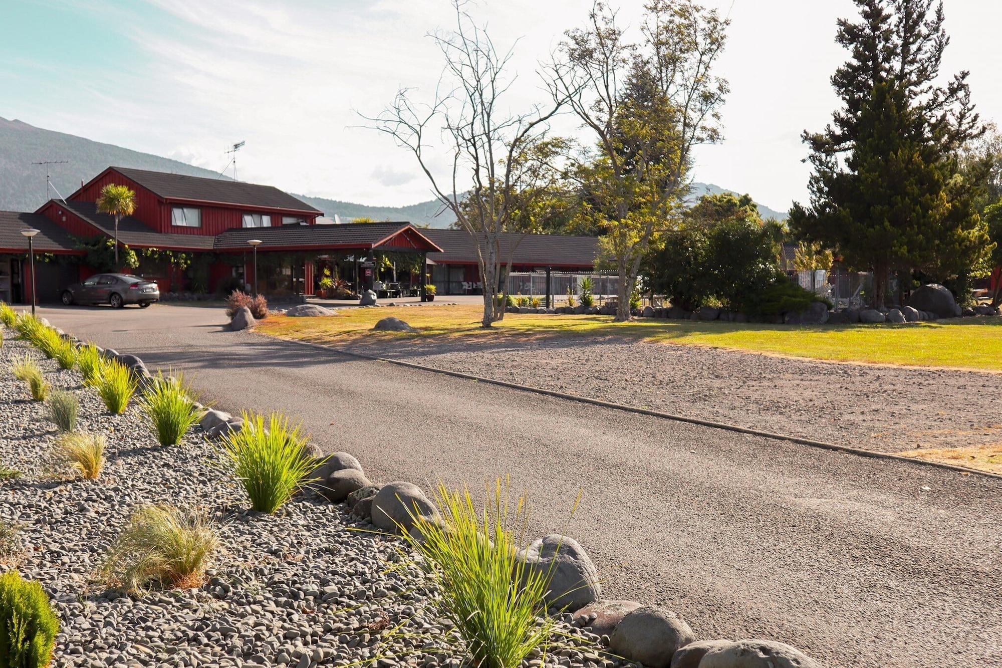 Parklands Motorlodge & Holiday Park Turangi Exterior foto
