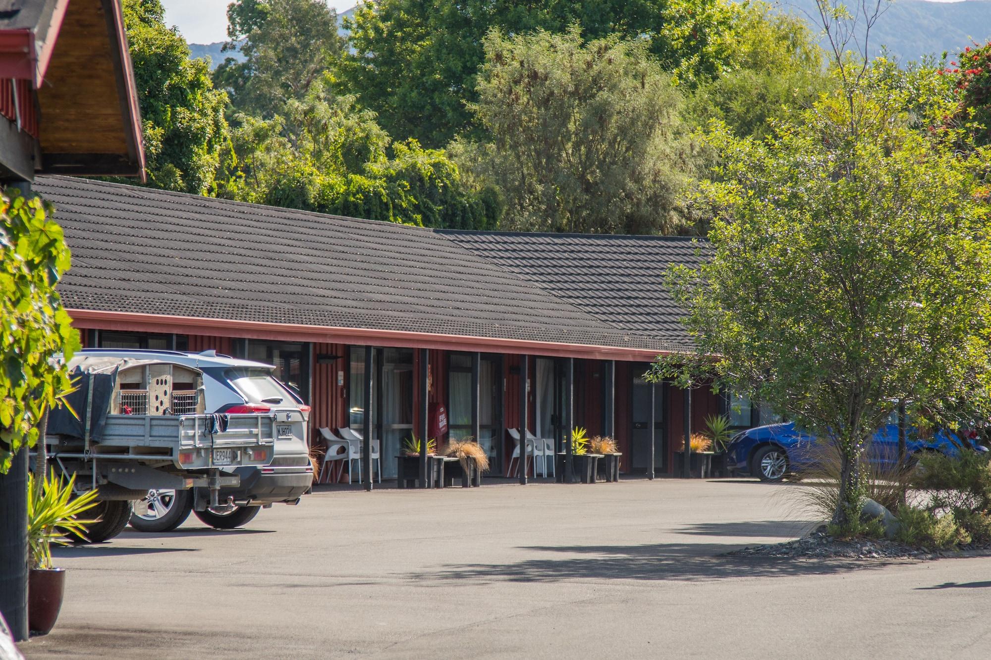 Parklands Motorlodge & Holiday Park Turangi Exterior foto