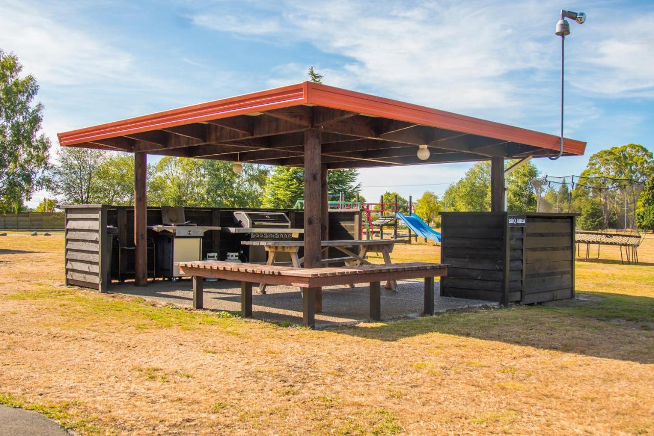 Parklands Motorlodge & Holiday Park Turangi Exterior foto
